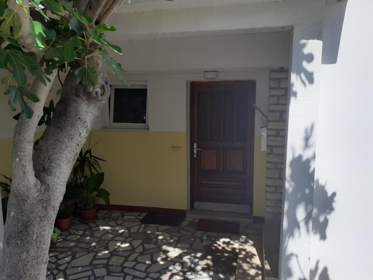 Apartmani Karuza ノヴァリャ エクステリア 写真